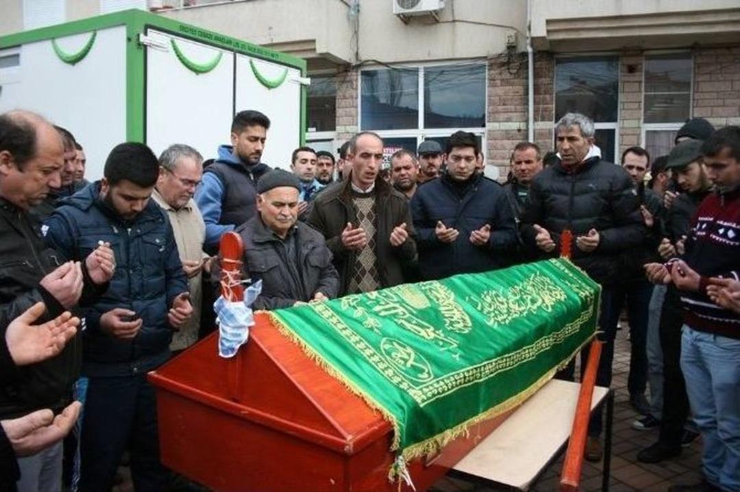 Doğum G&uuml;n&uuml;nde Toprağa Verildi