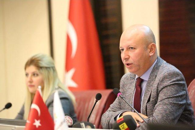 Başkan Çolakbayrakdar, "şehrimize Güzel Bir Gençlik Merkezi Kazandıracağız" 1