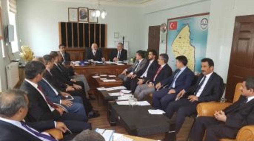 İl&ccedil;e M&uuml;ft&uuml;leri Toplantısı &Ccedil;aldıran&rsquo;da Yapıldı
