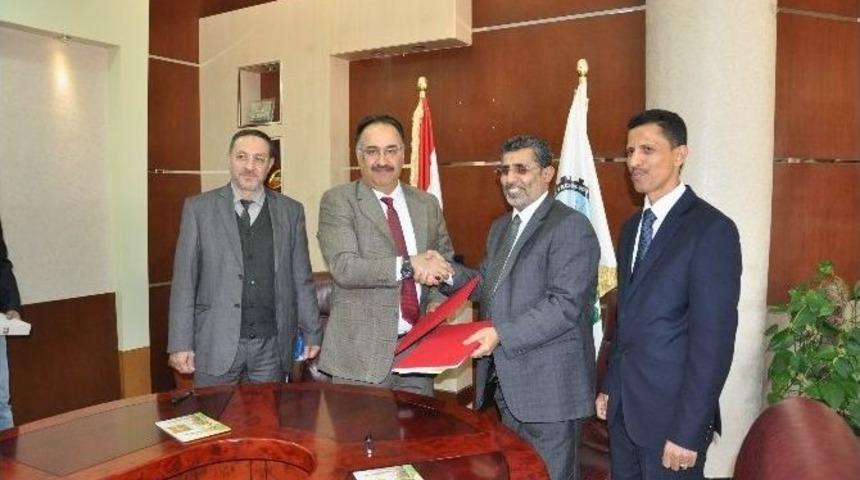 İlahiyat Fak&uuml;ltesi &Ouml;ğrencilerine Yemen&rsquo;de 6 Ay Dil Eğitimi Fırsatı