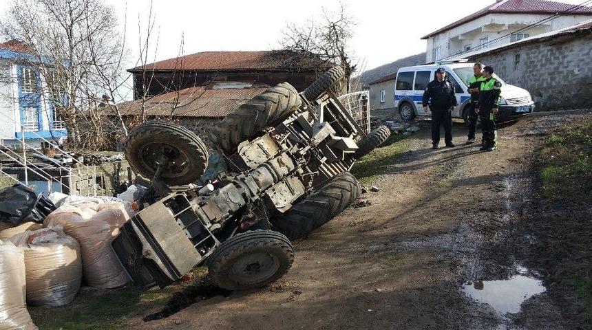 Samsun’da Traktör Devrildi: 1 Yaralı