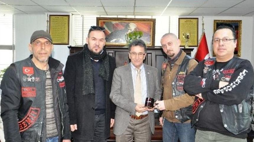 Motosiklet&ccedil;ilerden Başkan Saka&rsquo;ya Ziyaret