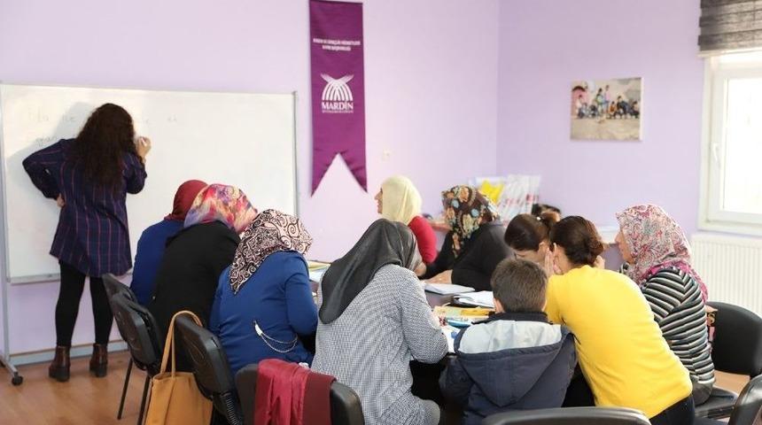 Okuma Yazma Seferberliğine Mardin’den Büyük Destek