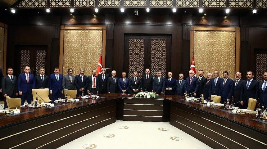 Cumhurbaşkanı Erdoğan, Kul&uuml;pler Birliği&rsquo;ni Kabul Etti