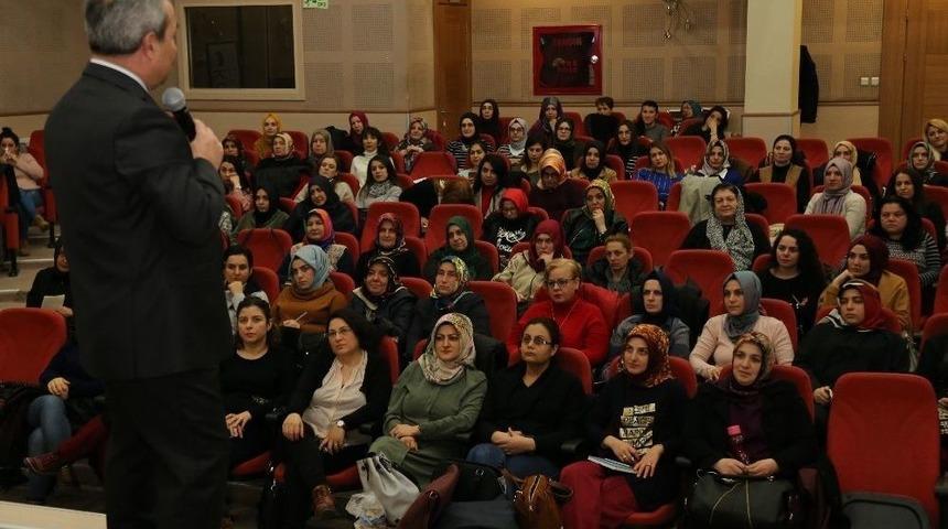 Ko-mek&rsquo;te Usta &Ouml;ğreticiler Oryantasyon Eğitimi Aldı