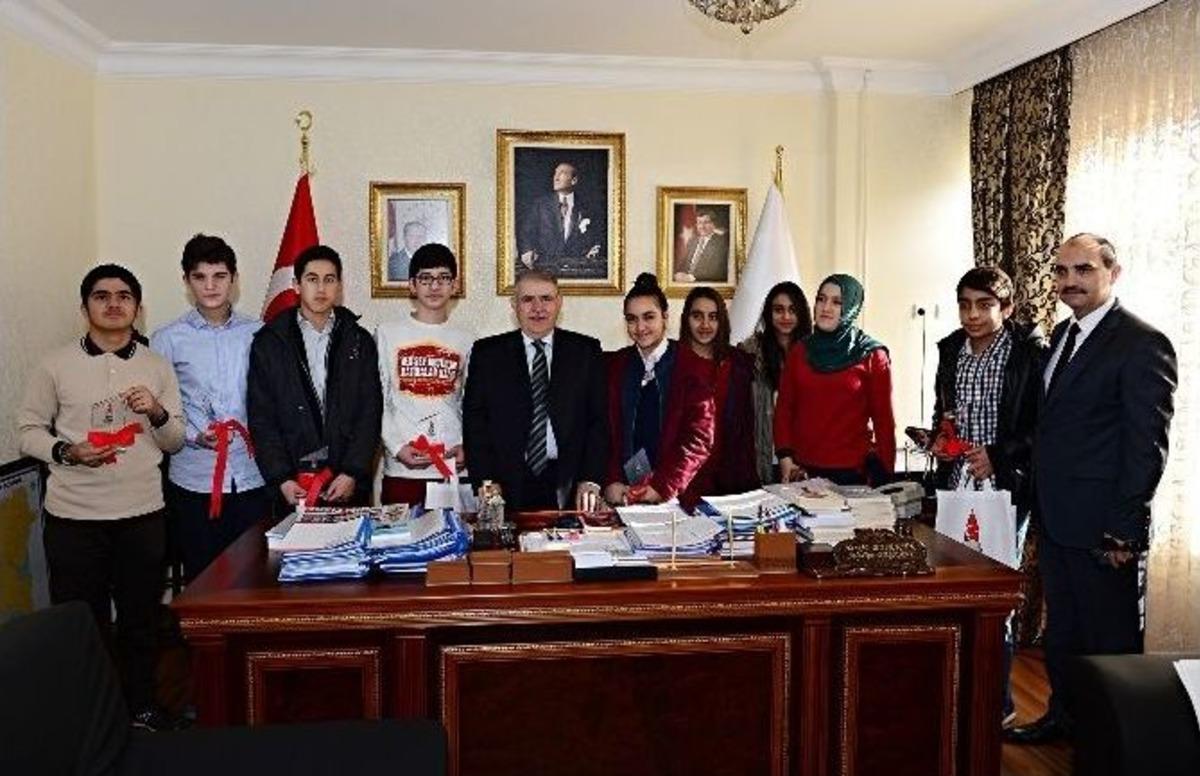 Başkan Mah&ccedil;i&ccedil;ek Teog Birincilerinni &Ouml;d&uuml;llendirdi