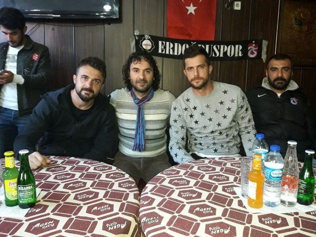 Trabzonspor’un Kaptanları Onur Ve Uğur Taraftarlarla Buluştu