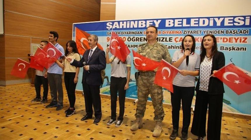 Tahmazoğlu Ve Tuğgeneral Ekiyor, &Ouml;ğrencilere &Ccedil;anakkale Ruhunu Anlattı