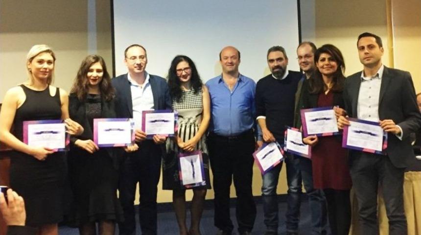 &rsquo;&ccedil;ağdaş Tıbbın &Ouml;nc&uuml;lerinin Keşfi&rsquo; Kongresinden T&uuml;rk &Ouml;ğrenciye &Ouml;d&uuml;l