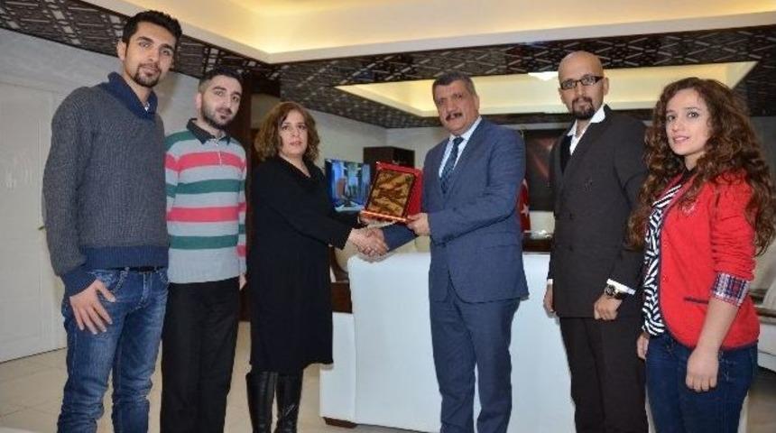 Başkan G&uuml;rkan, 2014 Yılının En İyi Yerel Y&ouml;neticisi Se&ccedil;ildi