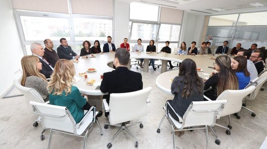 Başkan Bozbey Kahvaltıyı Çalışanlarla Yaptı