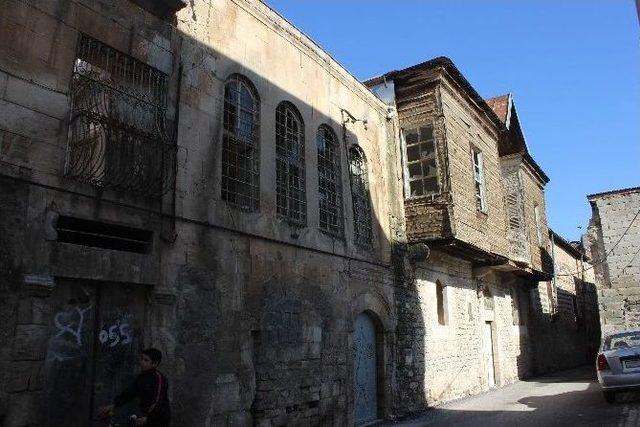 Kilis’te Tarihi Konaklar Restorasyon Edilmeyi Bekliyor