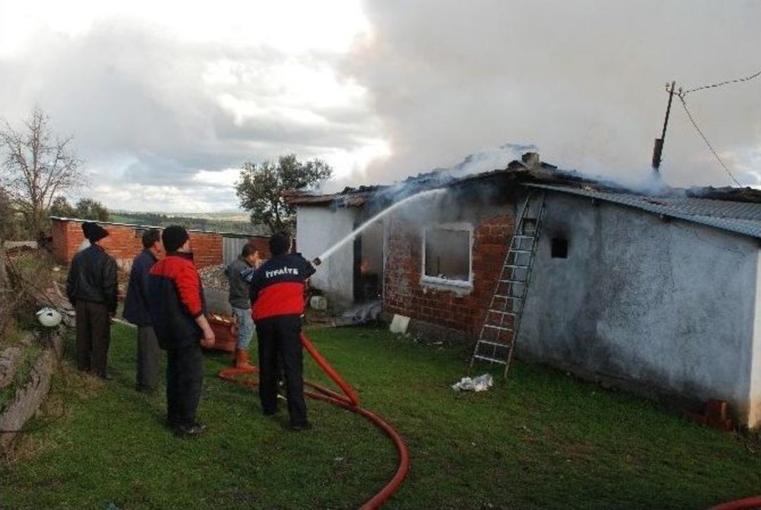 Ahşap Ev K&uuml;l Oldu