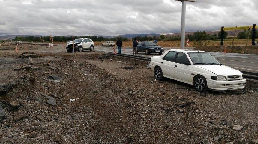 Sivas&rsquo;ta Trafik Kazası: 7 Yaralı