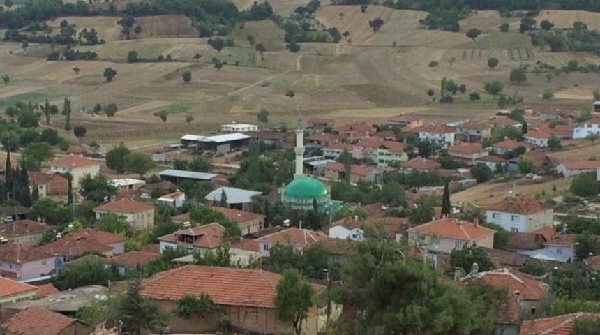 Bu K&ouml;yde Herkesin Arazisi Bir Başkasının &Uuml;st&uuml;nde