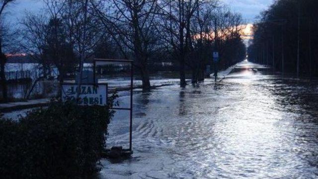 Edirne'de Taşkın Felaketi; Bir Mahallede 5 Bin Kişi Mahsur (4)