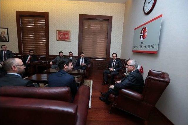 Eskişehir Gen&ccedil; Girişimciler Kurulu &Uuml;yelerinden Vali Tunaya Ziyaret 2