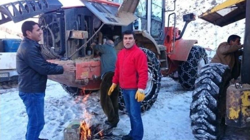 Kapanan Yolları A&ccedil;ma &Ccedil;alışmaları Devam Ediyor