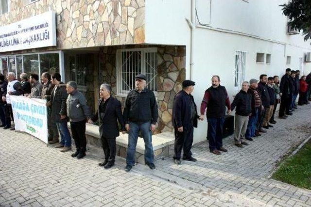 Radyoaktif Atık Yüklü Olduğunu Ileri Süren 'kuito' Gemisi Aliağa'ya Söküme Getirildi (2)