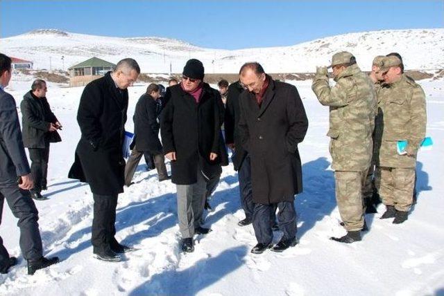 Ardahan Valisi Deniz Çıldır Gölünde İncelemelerde Bulundu