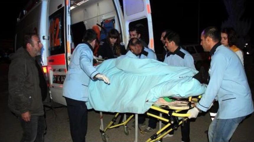 Ilısu Barajı'na Malzeme Taşıyan Araca Silahlı Saldırı: 3 Kişi Yaralandı