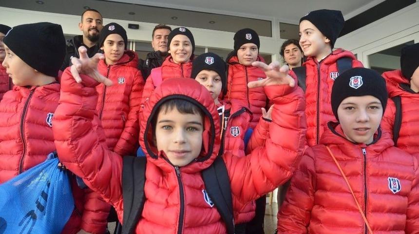 Beşiktaş Y&uuml;zme Şubesi A&ccedil;ıyor