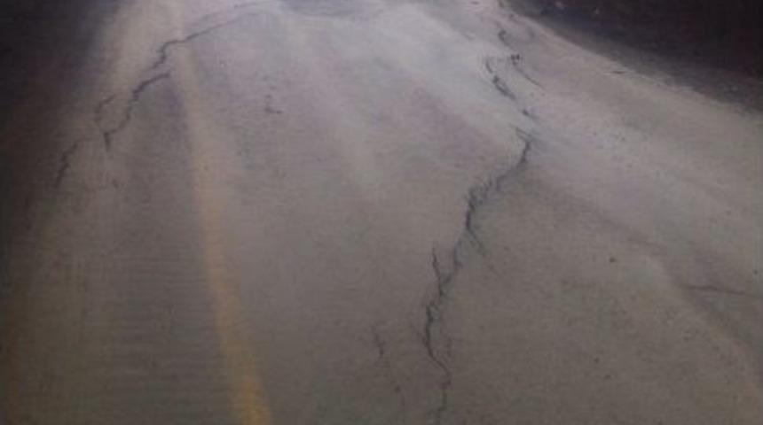 Heyelan Karayolunu &Ccedil;&ouml;kertti