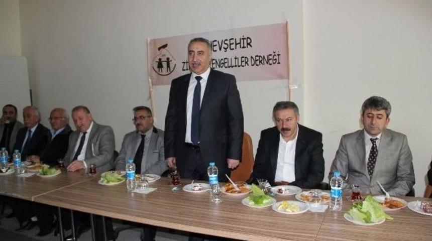 Zihinsel Engelliler Derneği Tarafından Tanışma Toplantısı D&uuml;zenlendi