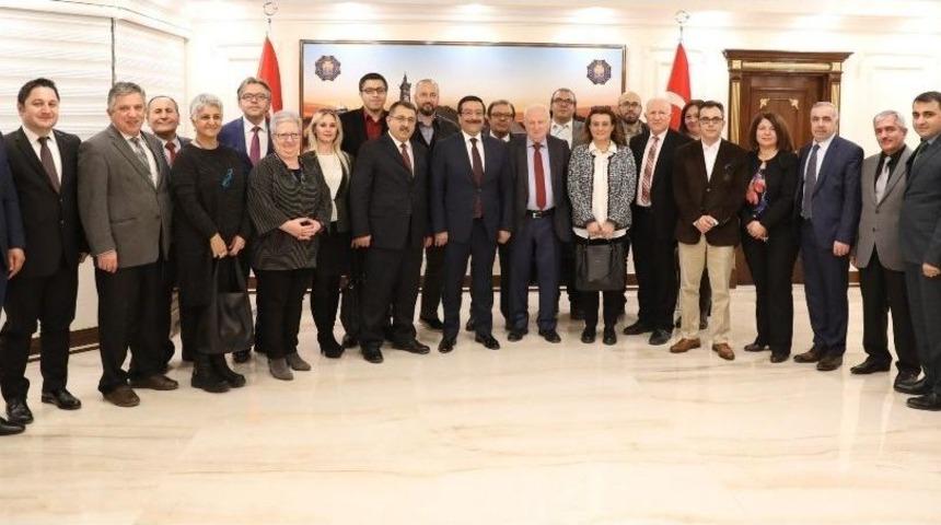 Akademisyenlerden Başkan Atilla&rsquo;ya Ziyaret