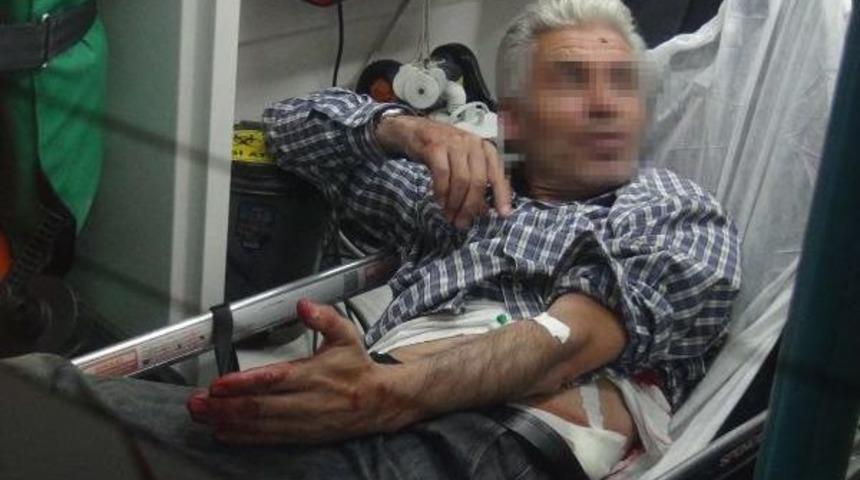 Bursa'da Kocasının Birlikte Alkol Aldığı Arkadaşını Bı&ccedil;akladı