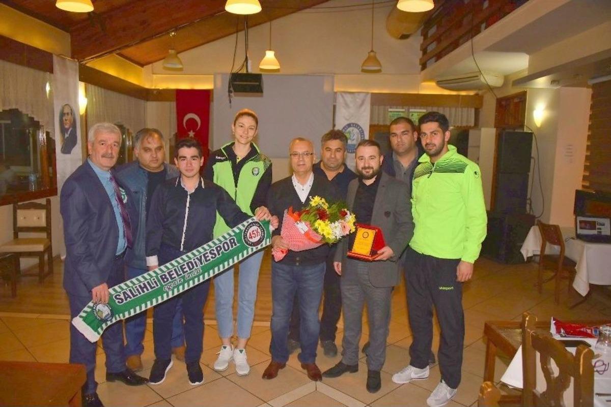 Başkan Kayda Sporcularla Yemekte Buluştu