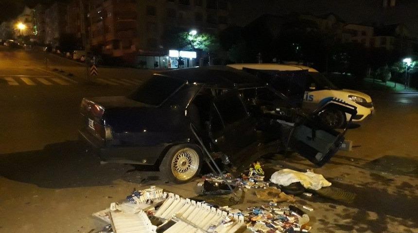 Başkent&rsquo;te Market Hırsızları Polisten Ka&ccedil;arken Kaza Ge&ccedil;irdi