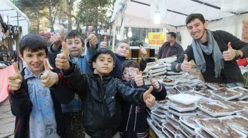 Burhaniye&rsquo;de Festival Pazarı İlgi G&ouml;rd&uuml;