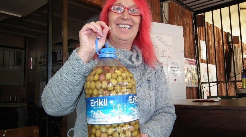 İngilizler Yeşil Zeytine El Attı