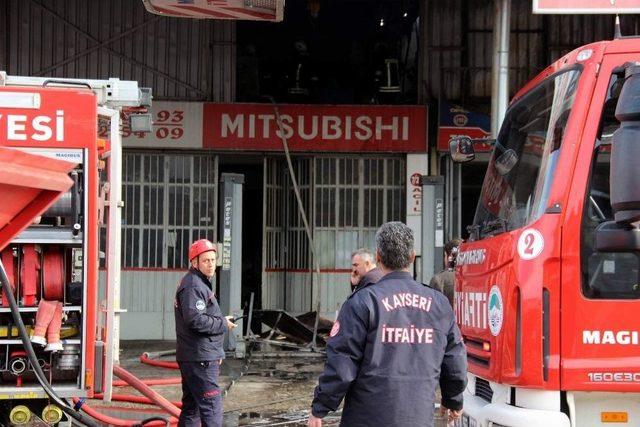 Sanayi Sitesinde Korkutan Yangın