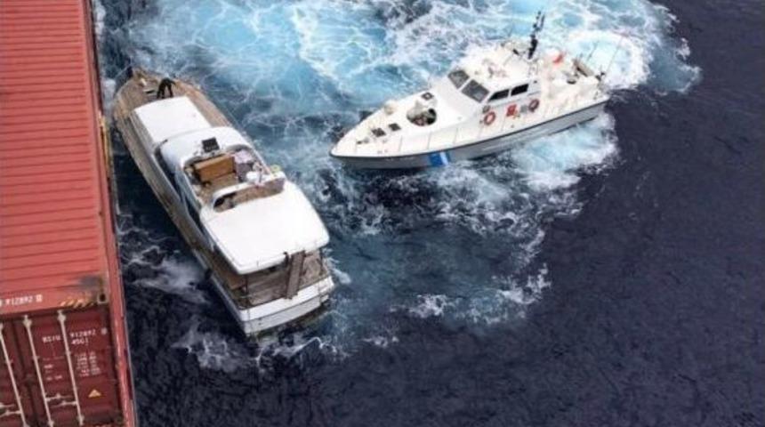 T&uuml;rk Şirketine Ait Gemi, Sicilya A&ccedil;ıklarında 77 G&ouml;&ccedil;meni Kurtardı