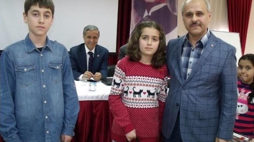 Teog Sınavında Tam Puan Alan &Ouml;ğrenciler &Ouml;d&uuml;llendirildi