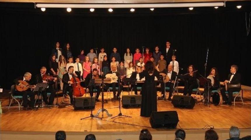 Odunpazarı Halk Eğitim Merkezi Korolarından Konser