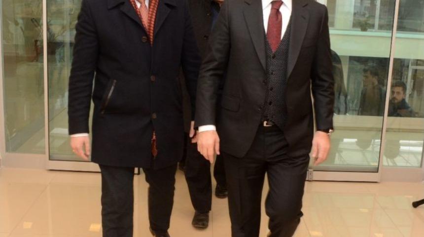 Ak Parti&rsquo;li Turan: "bu Yeni Chp, Hdp&rsquo;nin K&ouml;t&uuml; Bir Taklidi, K&ouml;t&uuml; Bir Karikat&uuml;r&uuml;"