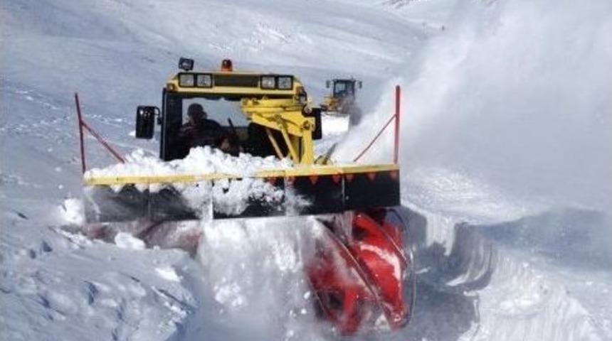 Erzurum&rsquo;da 100 K&ouml;y Yolu Ulaşıma Kapandı