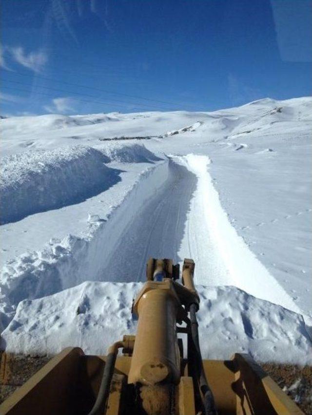 Erzurum’da 100 Köy Yolu Ulaşıma Kapandı