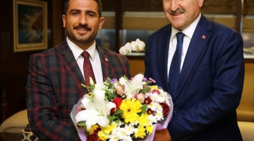 Ak Partili Gen&ccedil;lerden Bakan Bak&rsquo;a Ziyaret