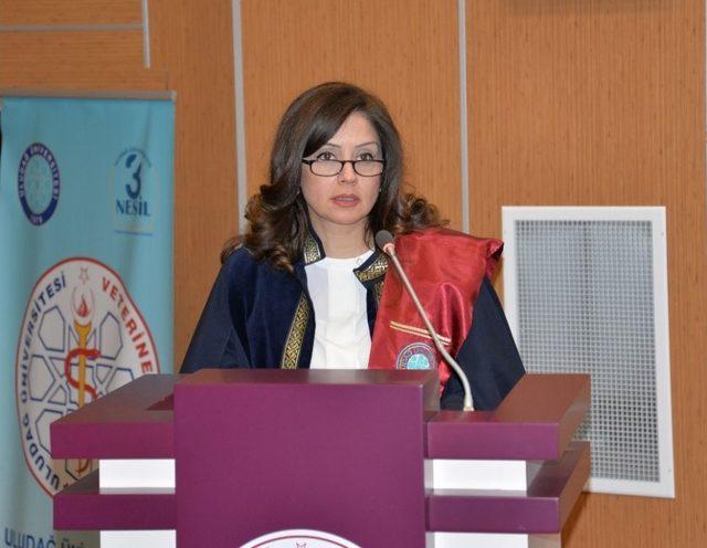 Veteriner &Ouml;ğrencileri Beyaz &Ouml;nl&uuml;kleri Giydi 2