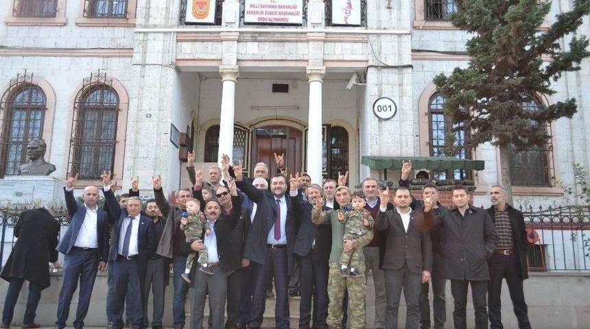 Mhp&rsquo;lilerden G&ouml;n&uuml;ll&uuml; Askerlik Başvurusu
