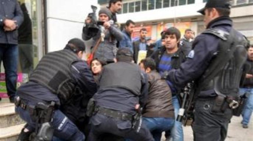 Turkish Government Pushing For Bill On Security Amid Heated Row