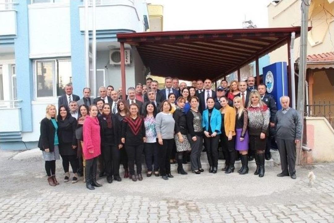 Arsuz Belediye Başkanı Nazım Culha&rsquo;ya S&uuml;rpriz Doğum G&uuml;n&uuml; Kutlaması