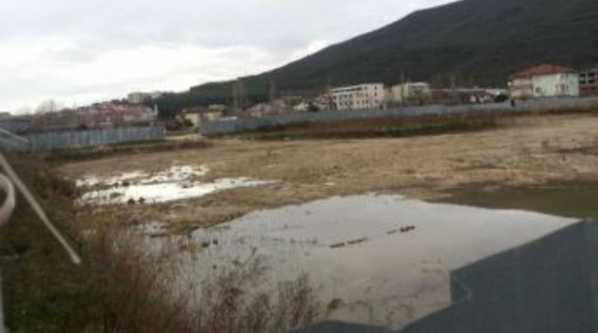 Borusan Ortaokulu İnşaatı Durdu