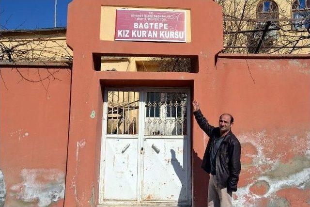 Siirt’te Sağlık Hizmetleri Kur’an Kursunda Veriliyor