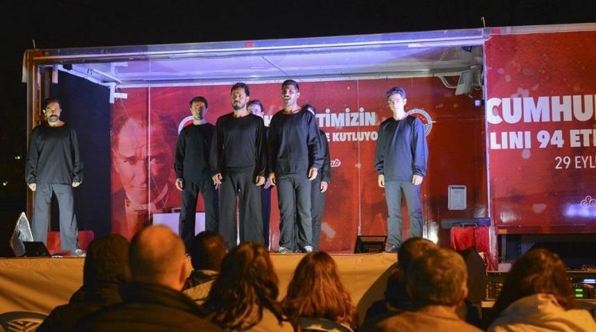 B&uuml;y&uuml;kbakkalk&ouml;y&rsquo;de Cumhuriyet Coşkusu