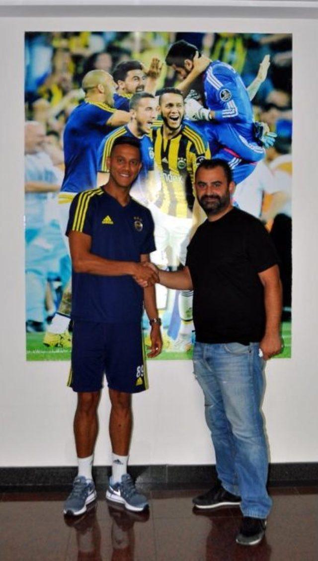 Josef De Souza: 